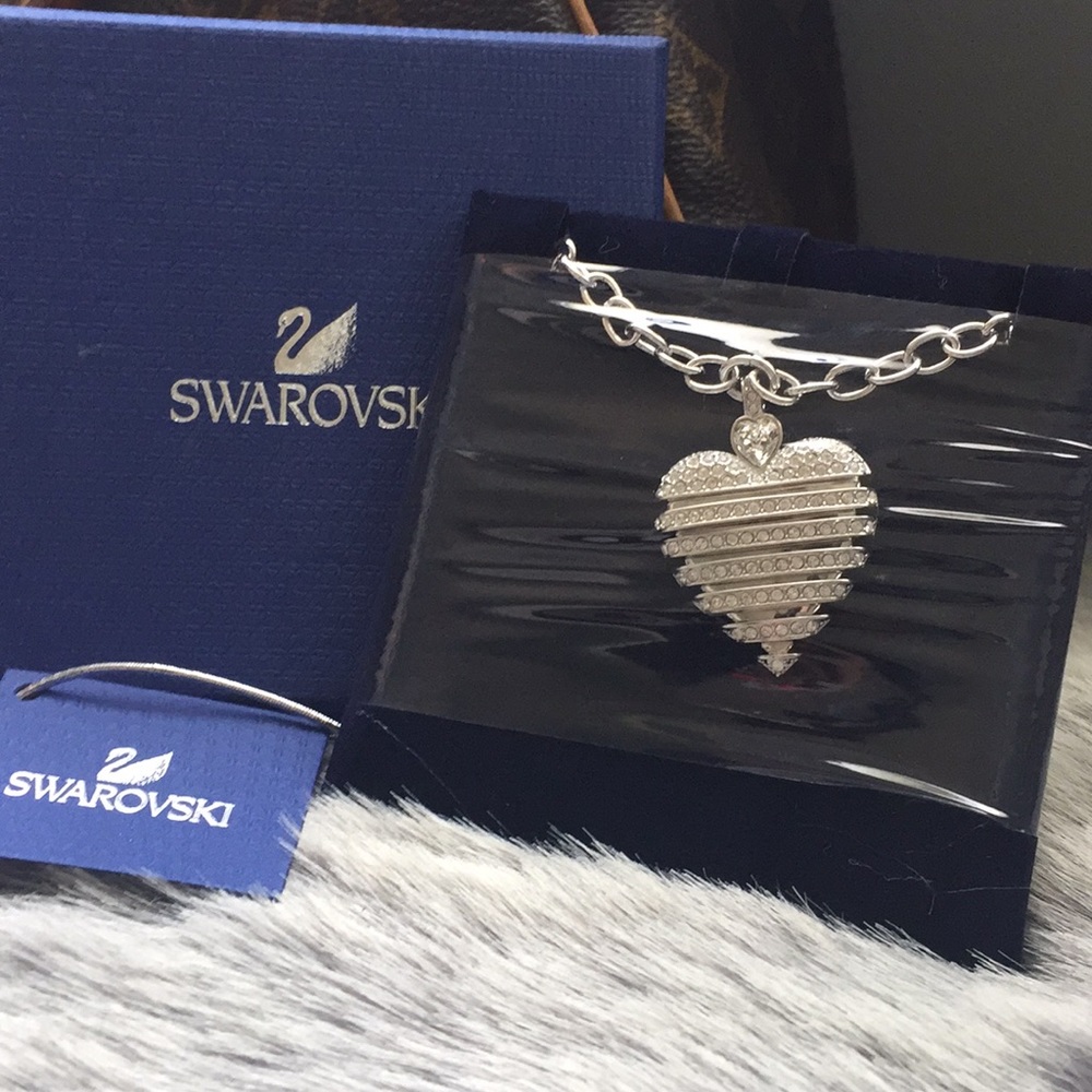 Swarovski heart Necklace Never worn
